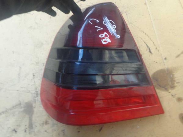 GAUCHE MERCEDES CLASSE C MERCEDES CLASSE C - Vue 1